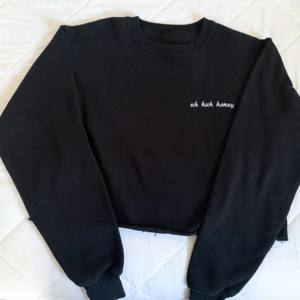 Brandy Melville John Galt Uh Huh Honey Black Cropped Sweater